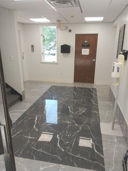 1675 Whitehorse Mercerville Rd, Hamilton, NJ for lease - Building Photo - Image 3 of 14