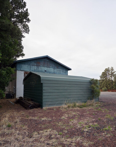 4237 W White Mountain Blvd, Lakeside, AZ à louer - Photo du bâtiment - Image 2 de 9