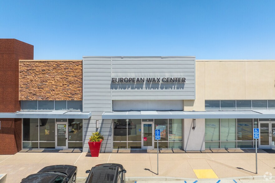 1185 Renaissance Pky, Rialto, CA à louer - Photo du bâtiment - Image 3 de 6