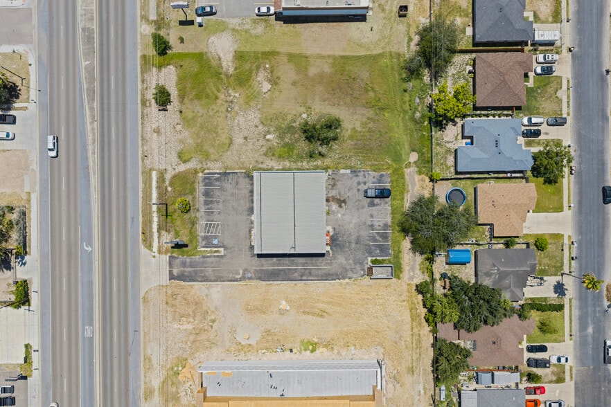 1012 W Monte Cristo Rd, Edinburg, TX à vendre - Photo du bâtiment - Image 2 de 6