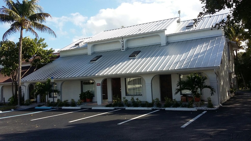 1400 Royal Palm Square Blvd, Fort Myers, FL for lease - Primary Photo - Image 1 of 35