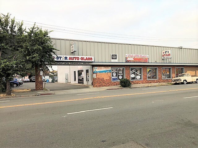 21739 Mission Blvd, Hayward, CA à vendre Photo du bâtiment- Image 1 de 15