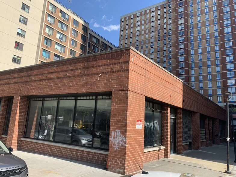 235 Cherry St, New York, NY à louer - Photo du bâtiment - Image 2 de 5