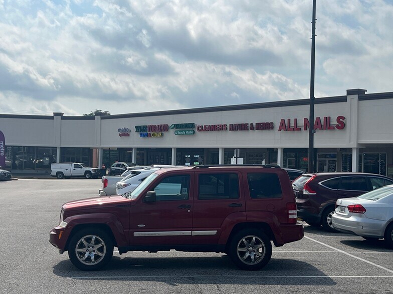 6800 Loch Raven Blvd, Baltimore, MD à louer - Photo du bâtiment - Image 3 de 9