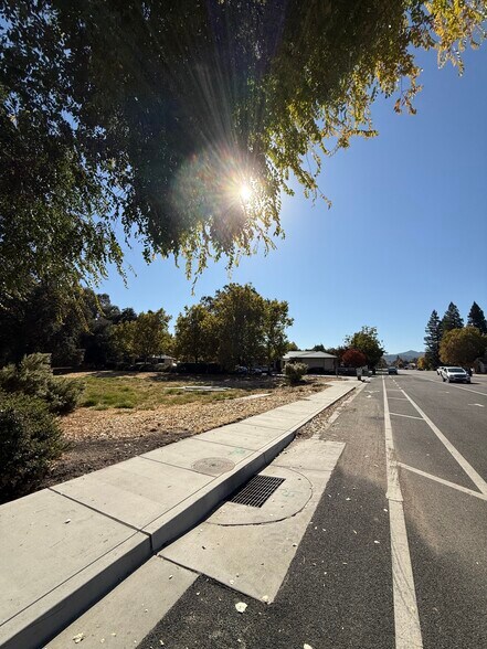 7605 Morro Rd, Atascadero, CA à vendre - Photo du bâtiment - Image 2 de 10