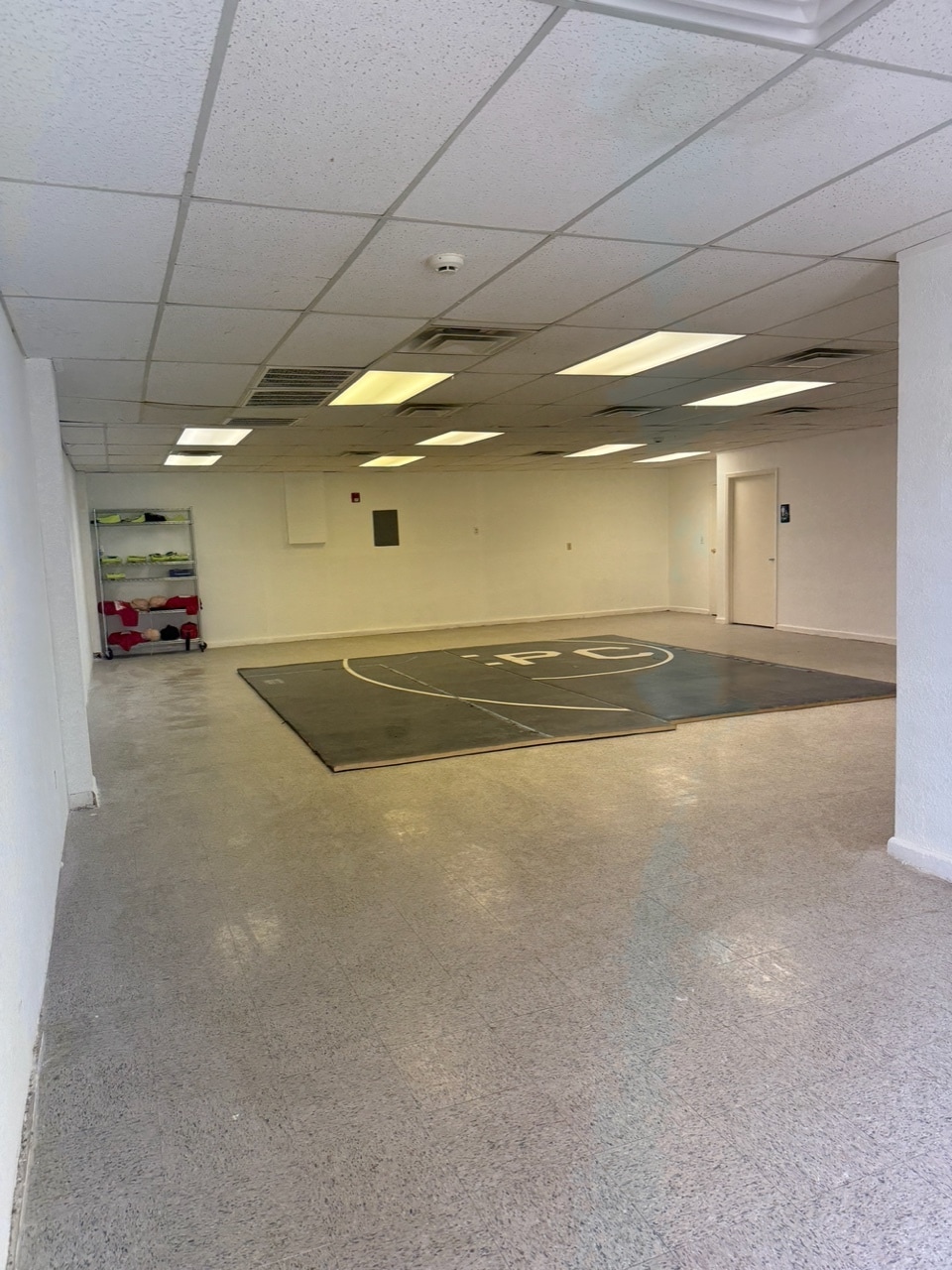 6501 Boeing Dr, El Paso, TX for lease Interior Photo- Image 1 of 11