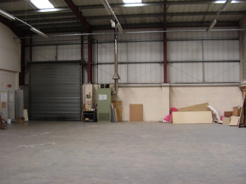 Troon Way, Leicester for lease - Building Photo - Image 3 of 9