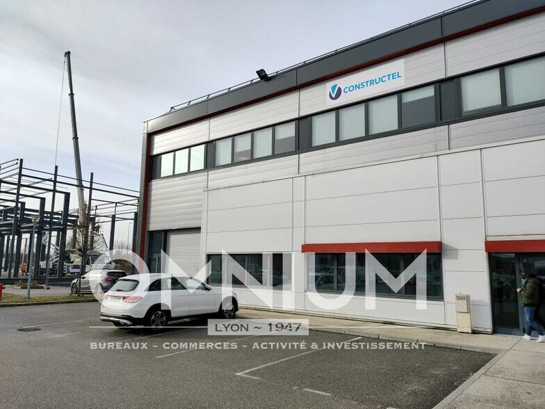 Flex dans Meyzieu à louer - Photo du bâtiment - Image 2 de 7