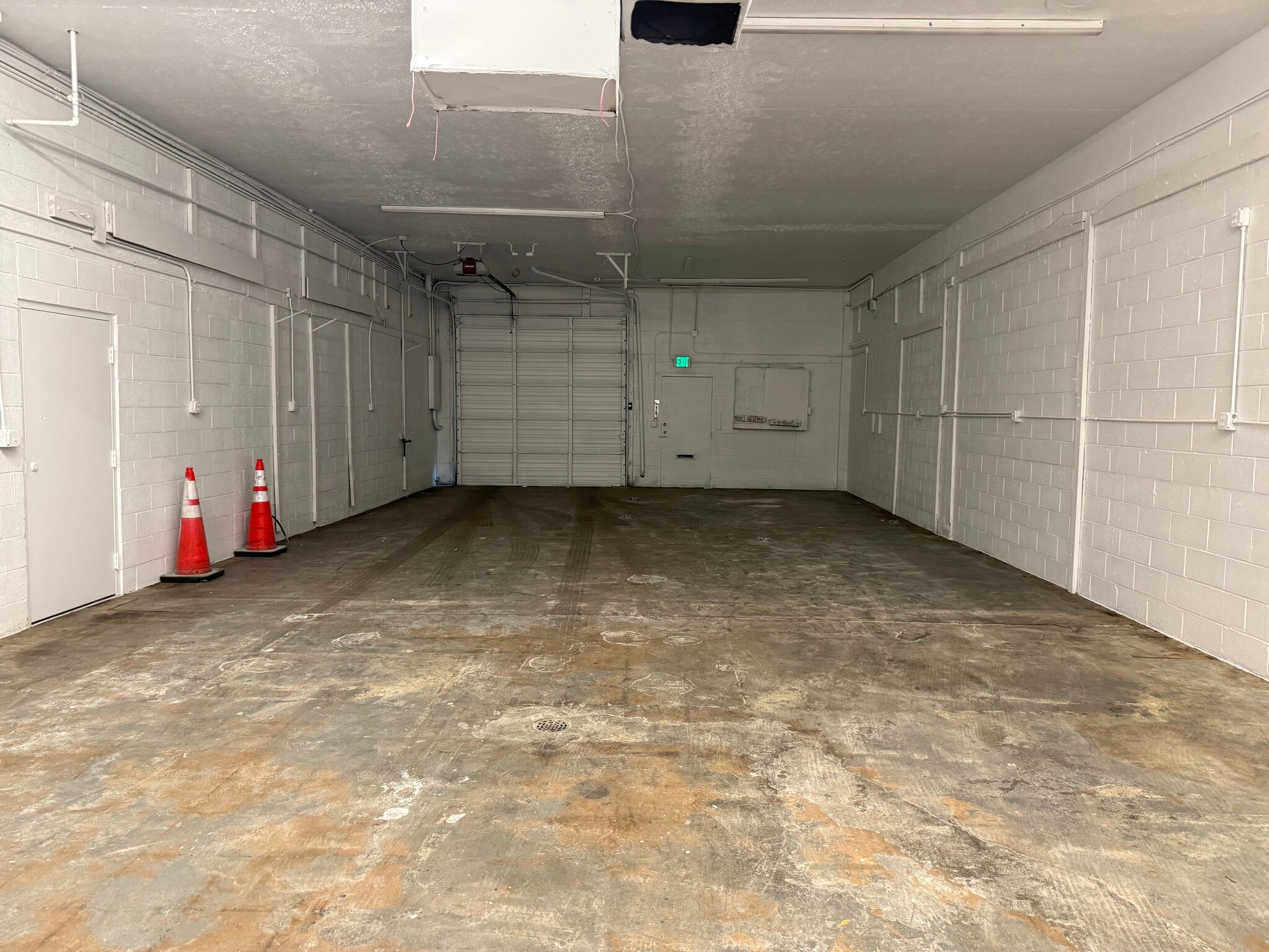 2390 S Kalamath St, Denver, CO for lease Interior Photo- Image 1 of 8