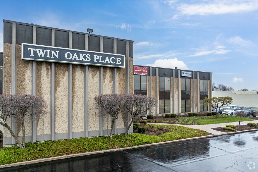 3033 W Jefferson St, Joliet, IL à louer - Photo du bâtiment - Image 3 de 5