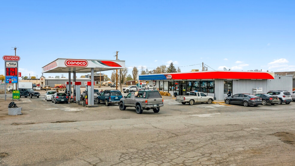 320 Spruce St, La Jara, CO for sale - Building Photo - Image 2 of 11