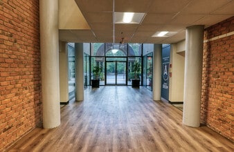 9755 Dogwood Rd, Roswell, GA à louer Photo intérieure- Image 2 de 10