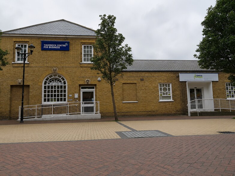 2-4 George St, Grays à louer - Photo du bâtiment - Image 1 de 1