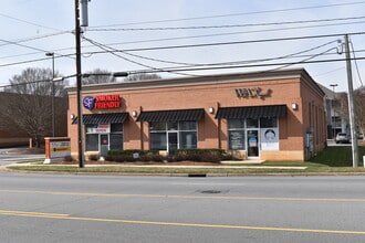 2923 N Center St, Hickory, NC for lease Building Photo- Image 1 of 5