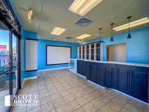 260-264 Interstate 35, Denton, TX for lease Interior Photo- Image 2 of 6