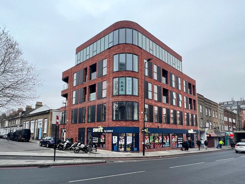 798-804 Holloway Rd, London for lease - Building Photo - Image 2 of 3