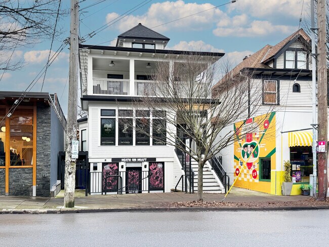 Plus de détails pour 919 NW 23rd Ave, Portland, OR - Commerce de détail à vendre