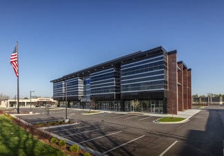 Plus de détails pour 37085 Grand River Ave, Farmington, MI - Bureau à louer