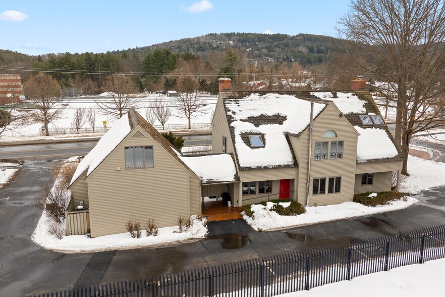 68 Lyme Rd, Hanover, NH à vendre - Photo du bâtiment - Image 3 de 55