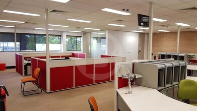 7 Seven Hills Rd, Baulkham Hills à louer Photo intérieure- Image 2 de 3