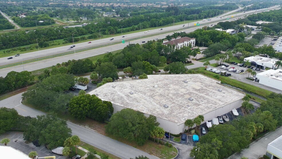 1125 Jupiter Park Dr, Jupiter, FL à vendre - Aérien - Image 2 de 7