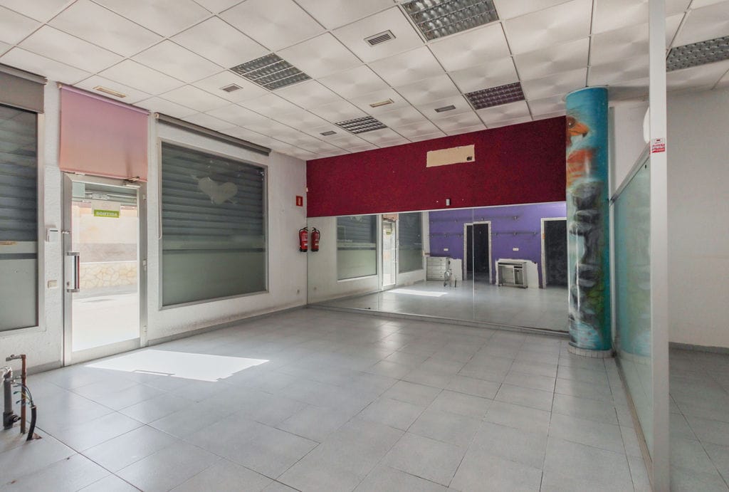 El Vendrell, TAR 43700 - Unit 01 - - Interior Photo - Image 2 of 13
