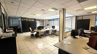 Plus de détails pour 50 Rue Ernest Renan, Vaulx-en-Velin - Bureau à vendre