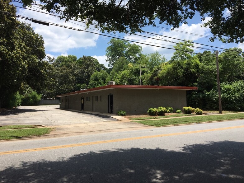 546 S 8TH St, Griffin, GA for lease - Building Photo - Image 2 of 5