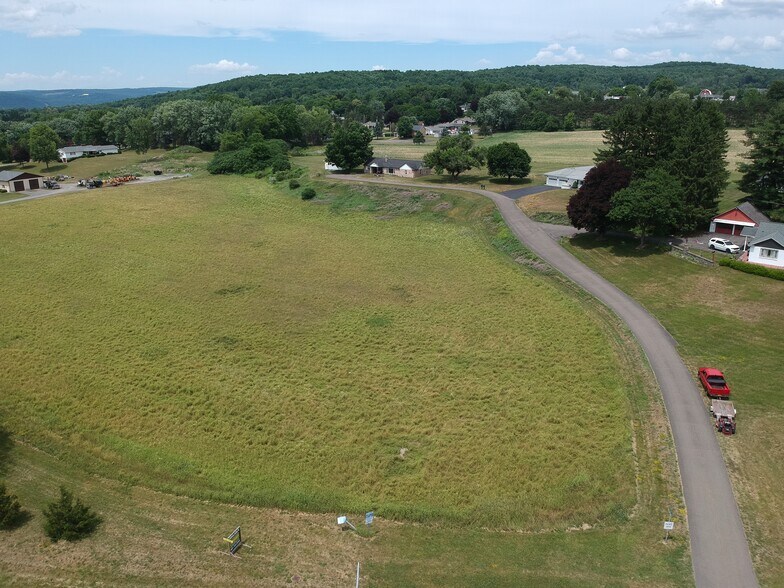 565 State route 13, Horseheads, NY à vendre - Photo du bâtiment - Image 3 de 11