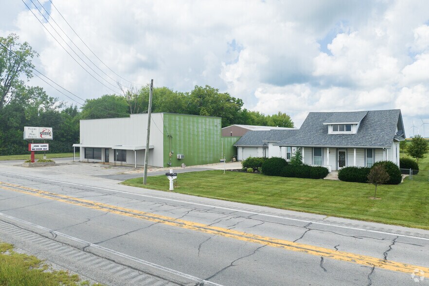 7074 W State Road 28, Elwood, IN à vendre - Photo du bâtiment - Image 2 de 20