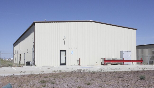 Plus de détails pour 16224 Koala Rd, Adelanto, CA - Industriel à vendre