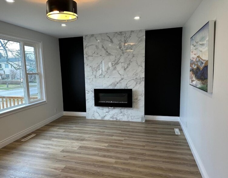 45 Catherine St, Fort Erie, ON for sale - Interior Photo - Image 2 of 7