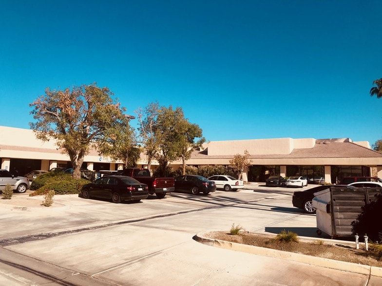 42575 Melanie Pl, Palm Desert, CA for sale - Building Photo - Image 3 of 6