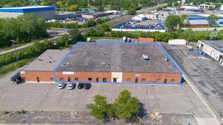 Plus de détails pour 5221 Lakeland Ave N, Crystal, MN - Industriel à louer