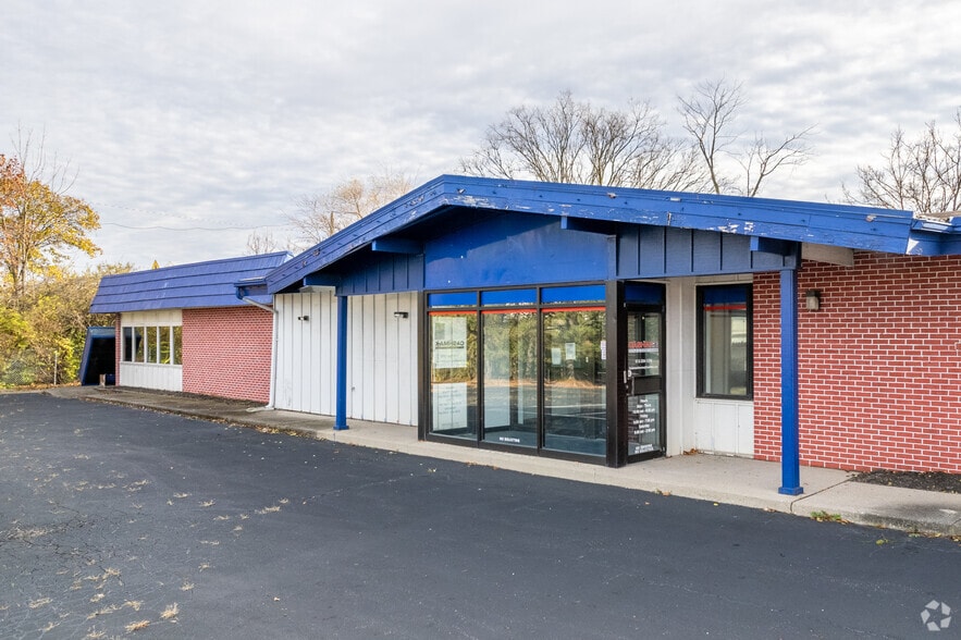 11580 Chester Rd, Cincinnati, OH à vendre - Photo du bâtiment - Image 3 de 4