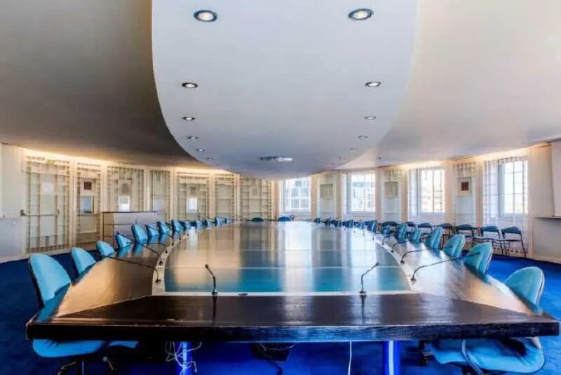 Bureau dans Courbevoie à louer - Photo du bâtiment - Image 1 de 7