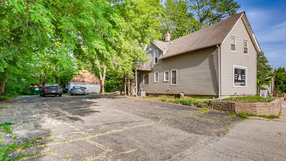 231 N Milwaukee Ave, Wheeling, IL for sale - Building Photo - Image 3 of 30