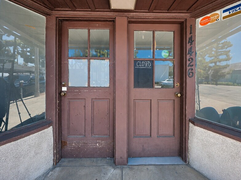 14426 Friar St, Van Nuys, CA à vendre - Photo du bâtiment - Image 3 de 45