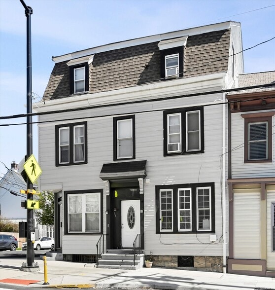 133 Cattell St, Easton, PA for sale - Building Photo - Image 2 of 17