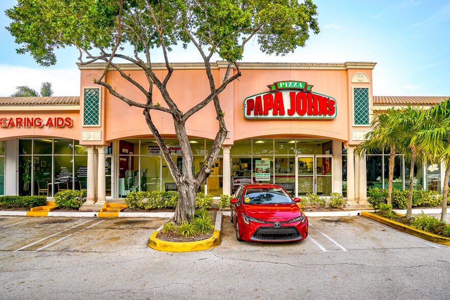 851 SE 6th Ave, Delray Beach, FL à louer - Photo du bâtiment - Image 2 de 40