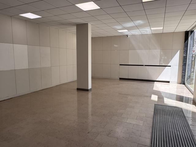 221 Boulevard Davout, Paris for lease Interior Photo- Image 1 of 10