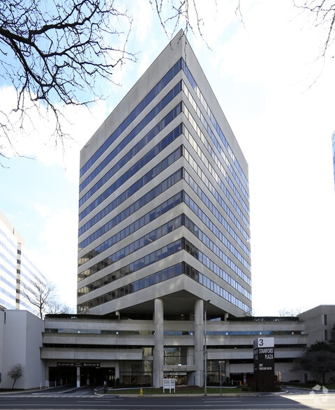 301 Tresser Blvd, Stamford, CT for lease - Building Photo - Image 2 of 4