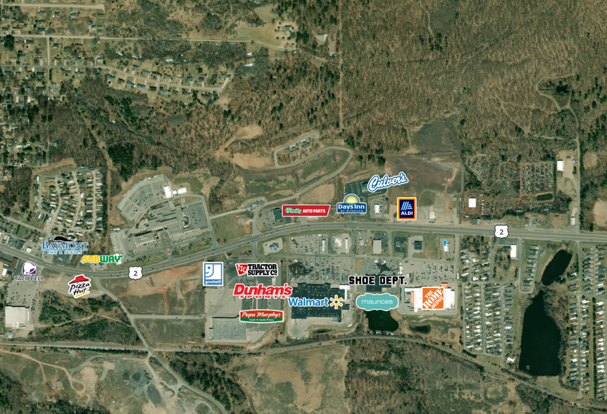 8133 US-2/141, Iron Mountain, MI à vendre - Photo du bâtiment - Image 2 de 2