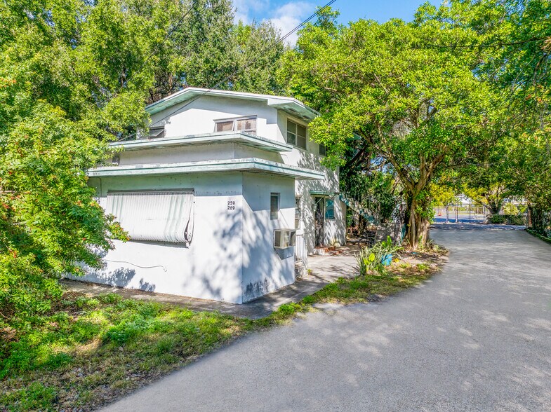 259 NE 79th St, Miami, FL à vendre - Photo du bâtiment - Image 3 de 26