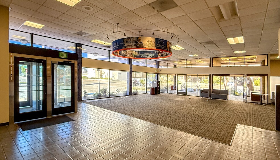 1644 W Redondo Beach Blvd, Gardena, CA for lease - Interior Photo - Image 2 of 12