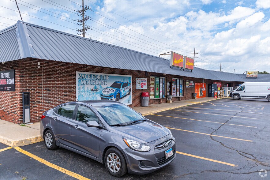 706 W Baltimore St, Wilmington, IL à vendre - Photo du bâtiment - Image 2 de 4