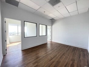 19790 W Dixie Hwy, Aventura, FL à louer Photo intérieure- Image 2 de 2