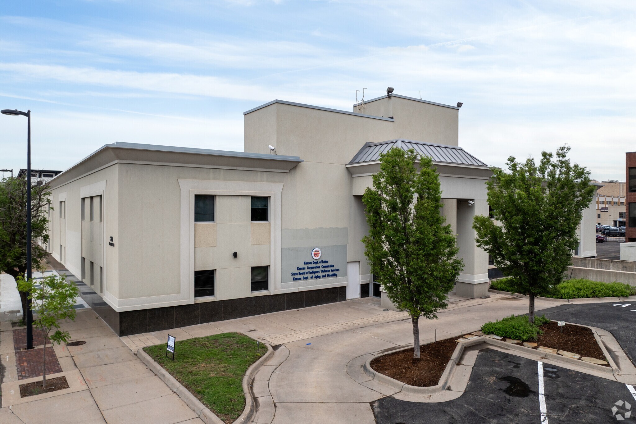 266 N Main St, Wichita, KS for sale Primary Photo- Image 1 of 15