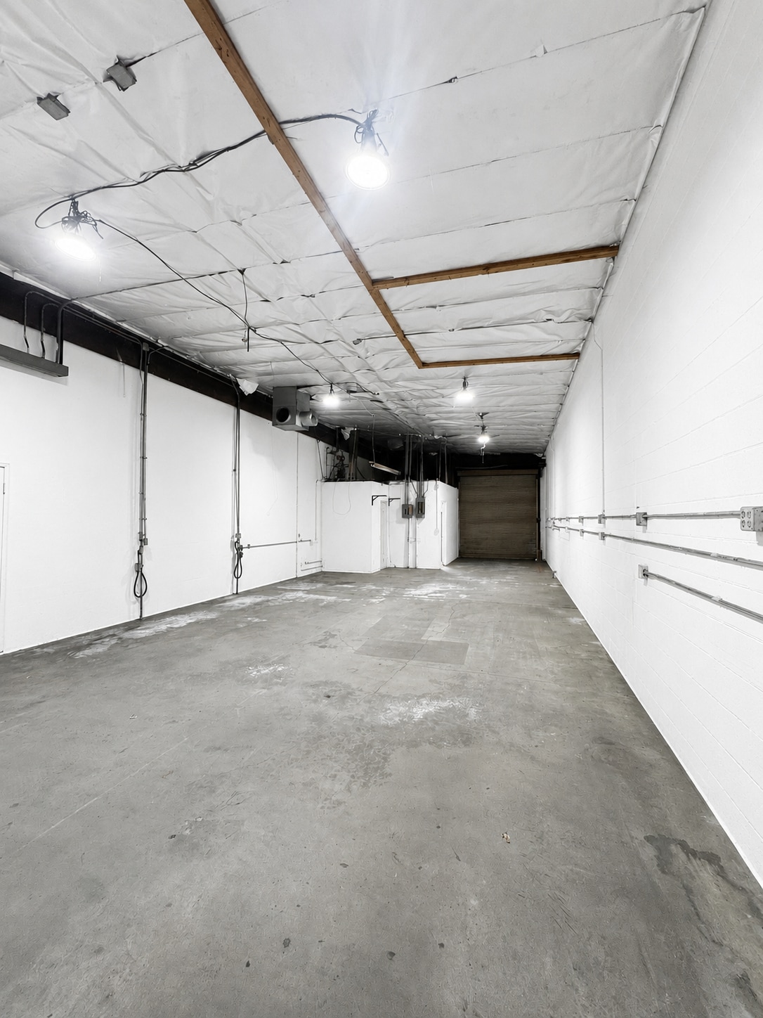 1009-1017 W 190th St, Gardena, CA for lease Interior Photo- Image 1 of 2