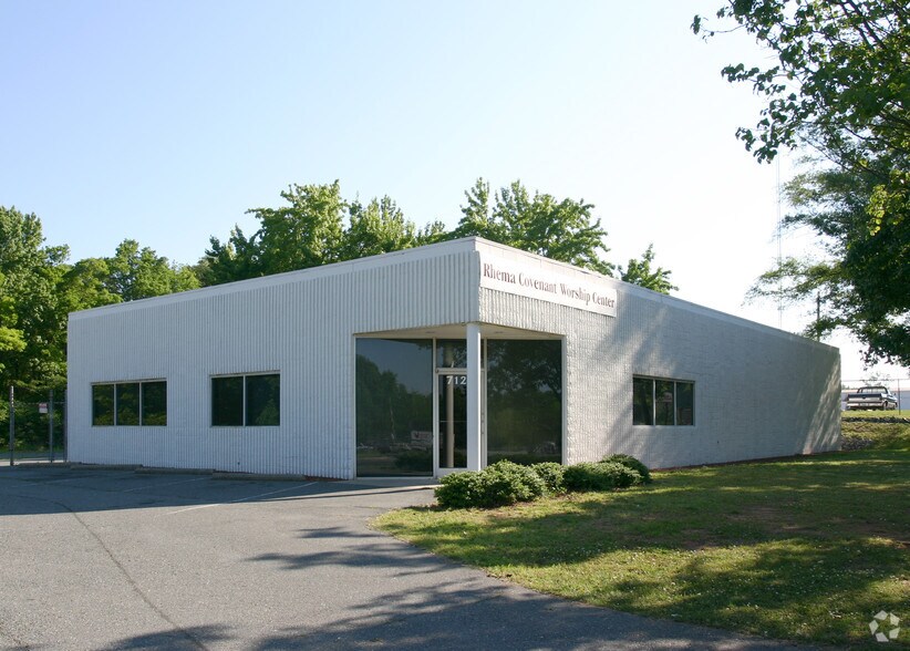 7121 Orr Rd, Charlotte, NC à vendre - Photo du bâtiment - Image 3 de 4